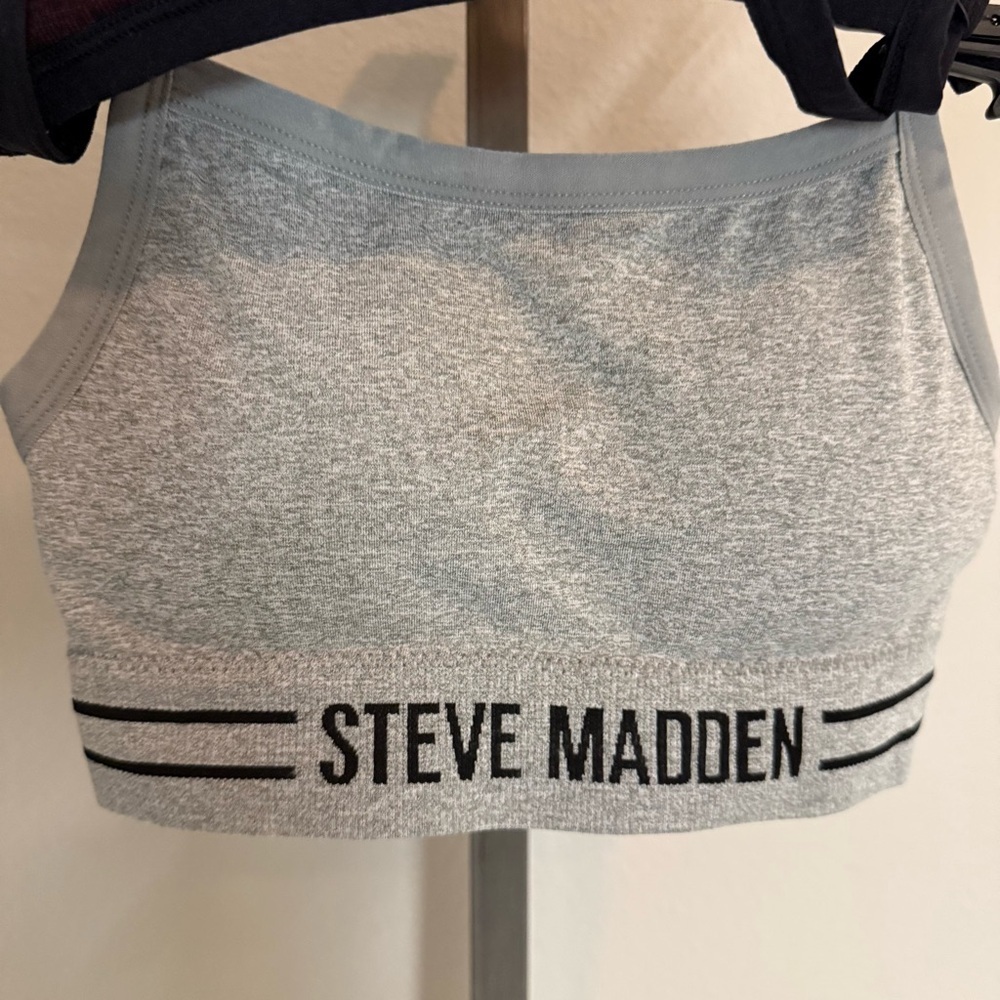 Steve Madden bundle of two Sports bras size small NWT - Picture 2 of 6